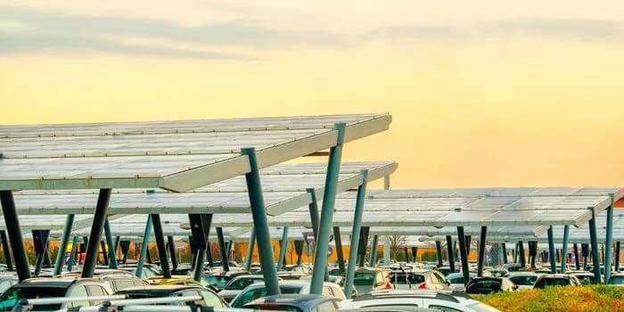 ombrières photovoltaïques parking grande distribution